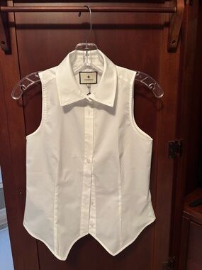 Tuckernuck White Sleeveless Button-Down Shirt